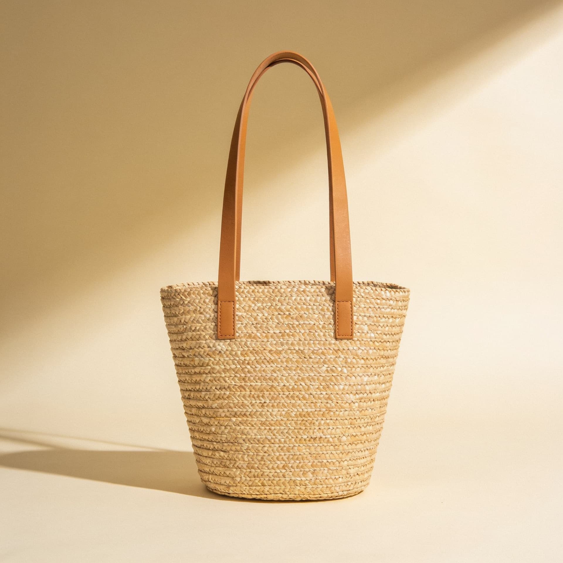 Raffia tote bag